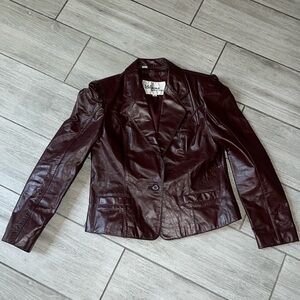 Vintage Wilson’s Genuine Leather Wilsonbrick Red Blazer Size 16 (mod small)